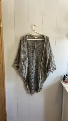 Cárdigan asimétrico tejido de lana gris Mystree para mujer talla S Foto 1 de 3