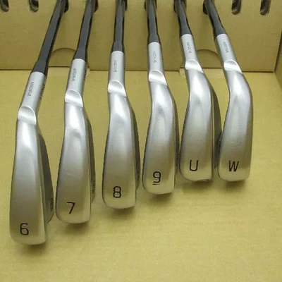 Ping i530 Iron Set 6-W,U 6pc Flex Regular ALTA J CB BLACK Graphite - Image 1 of 4
