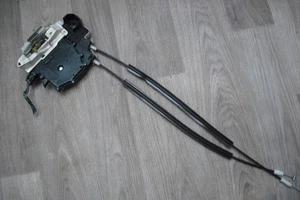 MITSUBISHI COLT 5 DOOR DRIVERS DOOR CATCH WITH CENTRAL LOCKING - Picture 1 of 7