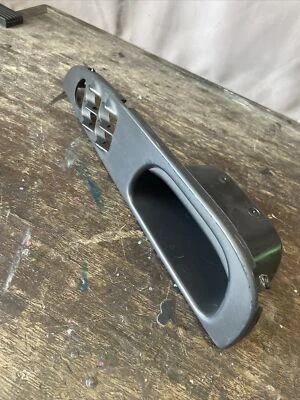 Lincoln 2002 ** Salvage** Continental ** Roto ** Manija de tracción de la puerta del conductor negra Foto 1 de 4