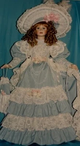 Lady Blayne by Thelma Resch 32" Porcelain Doll # 69/600, Master Piece Gallery - Picture 1 of 15