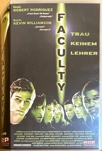 Faculty | MCP | VHS | FSK 16 | Sci-Fi-Horror | Josh Hartnett - Bild 1 von 3