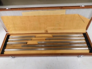 Mitutoyo 516-712 8PC, English, Rectangular , Long Block, Grade 2 - PW10 - Picture 1 of 5