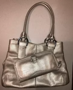 Tignanello Women's Metallic Pebble Genuine Leather Satchel + Matching Wallet - Picture 1 of 12