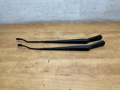 90-96 Nissan 300zx Z32 OEM Front Windshield Wiper Arms PAIR - Image 1 of 3
