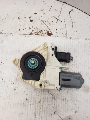 Motor de ventana delantera izquierda usado se adapta a: Ford Fiesta 2013 delantero izquierdo grado A Foto 1 de 4