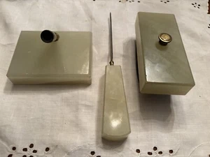 Set scrivania vintage in onice verde. Blotter inchiostro, portapenne, apri lettere 1940 deco - Foto 1 di 10