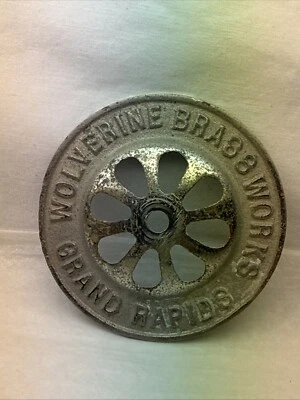 Colador de drenaje para bañera con patas de fregadero Wolverine latón baño victoriano Grand Rapids Foto 1 de 4