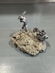 Statuina in argento prospetto e mulo su pirite seconda metà XX secolo - Foto 1 di 5