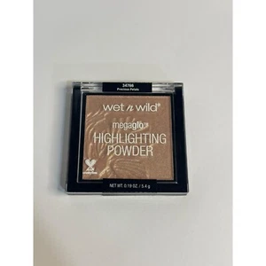 NEW Wet N Wild Megaglo Highlighting Powder Precious Petals 0.19 Oz - Picture 1 of 4