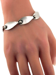 Mid Century Modernist Beau Matte 925 Sterling Silver Abstract Bracelet - Picture 1 of 8