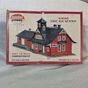 Model Power 1501 N Scale Erie RR Station Building Kit Appears Complete See Pics - Picture 1 of 3