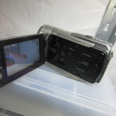 CANON LEGRIA HF M306 CAMCORDER HIGH DEFINITION HD DIGITAL VIDEO CAMERA SDHC CARD - Image 1 of 4