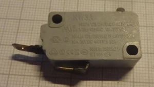 2pol Mikroschalter KW3A Dongnan aus Panasonic NN-E221MM Mikrowelle - Bild 1 von 3