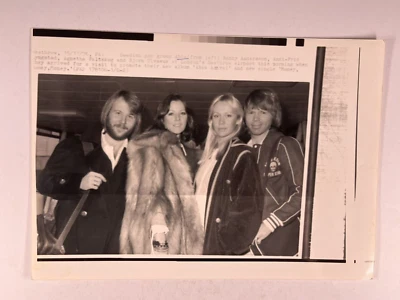 ABBA Photo Original Black And White Press Promo Heathrow November 15th Nov 1976 - Image 1 of 4