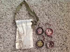 Bottle cap wine charms - Picture 1 of 3