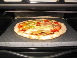 PIASTRA OLLARE FORNO PIZZA PANE IN PIETRA REFRATTARIA LAVICA DELL' ETNA barbecue - Foto 1 di 3