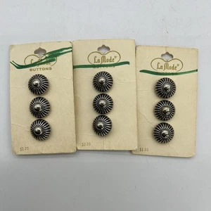 "Botones de vástago de metal tono plata La Mode 9 botones 3-3 en tarjetas" - Imagen 1 de 3