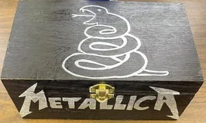 Metallica Ultimate Fan Box - Picture 1 of 5