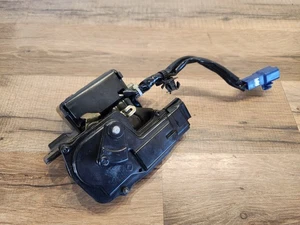 Lexus IS300 Sportcross Wagon 02-05 OEM Hatch Trunk Rear Lock Latch Actuator - Picture 1 of 6