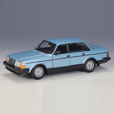 1:24 Volvo 240 GL Model Car Diecast Vehicles Doors Open Turning Wheels Blue - Image 1 of 4