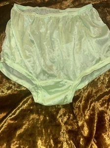 VINTAGE LINGERIE GRAGERO FULL CUT PANTIES SIZE    Small COLOR Green - Picture 1 of 14