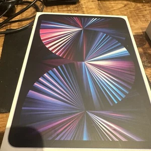 iPad Pro 11”, 3rd Generation, Space Grey, 256gb, BOX ONLY - Photo 1/2
