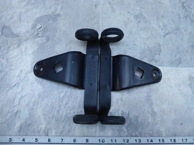 1981 Suzuki GS650E S529-2. fork ears headlight mounts brackets - Imagem 1 de 4