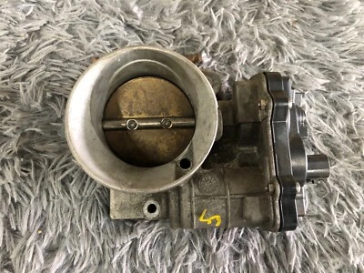 Chevrolet Silverado GMC Sierra Yukon 2003-2006 5,3 L V8 carrocería del acelerador OEM 2B10 Foto 1 de 4