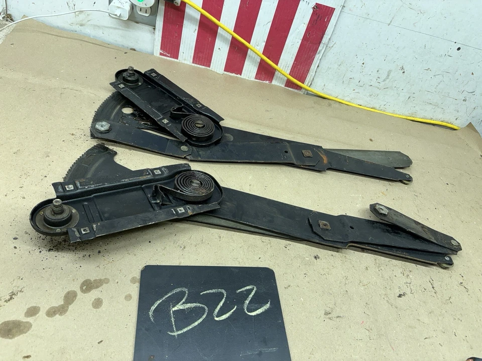 Juego de reguladores de vidrio para puerta de ventana Ford Maverick 1970 1971 1972 Mercury Comet par Foto 1 de 4