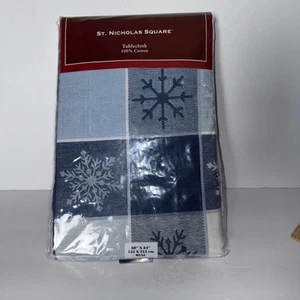 St Nicholas Square 60 x 84 Oblong Tablecloth Snowflake Winter Holiday Christmas - Picture 1 of 7