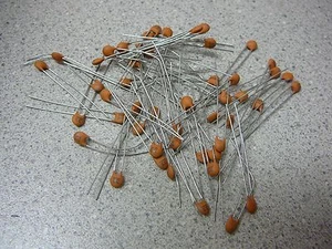 MALLORY (GE330K) Ceramic Disc Capacitor  33pF 50V 10%  ***NEW***  Qty.25 - Picture 1 of 2