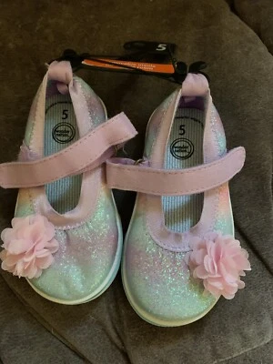 Zapatos para niñas pequeñas’ Foto 1 de 2