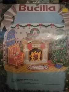 Bucilla Cozy Christmas Scene Table Decor Needlepoint Plastic Canvas Vtg 91 61151 - Picture 1 of 7