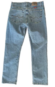 Jeans uomo/adolescente Wrangler taglio dritto 31 x 30 blu chiaro - Foto 1 di 23