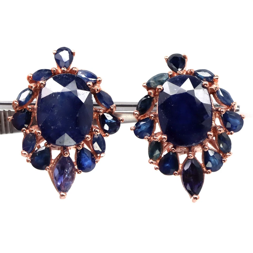 Pendientes de plata de ley 925 con zafiro azul y yolita púrpura hechos en Tailandia Foto 1 de 4