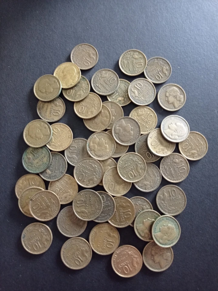 LOT 50 PIECES 10 FRANCS GUIRAUD FRANCE - REF08943J - Photo 1/1