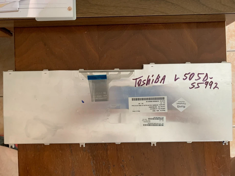 Teclado plateado para portátil Toshiba Satellite L500 L505D-S5992 EE. UU. V000180180. Foto 1 de 2