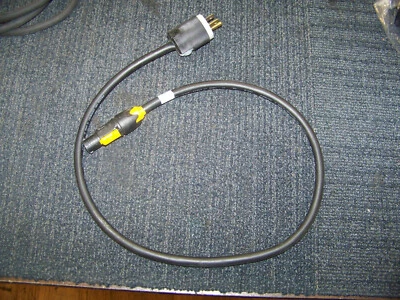 Conector Neutrik PCT1GR con Enchufe Hubbell Nº HBL5266C 36" Largo CANTIDAD Dos Nuevo Foto 1 de 3