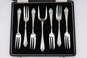Cased Vintage Silver Plated Cake Fork set with Server - Picture 1 of 10