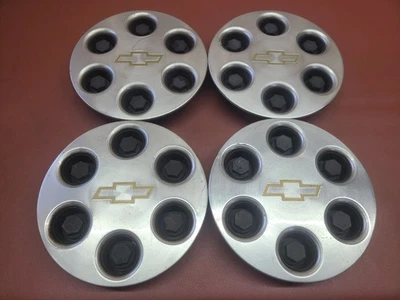 Tapacubos centrales de rueda Chevrolet Suburban Tahoe Avalanche GM 16" 15004143 JUEGO DE 4 Foto 1 de 4