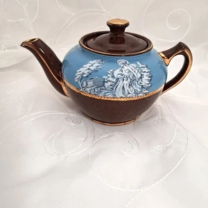 Tetera Sadler Staffordshire Inglaterra 2635 marrón/azul/dorado borde tema griego - Imagen 1 de 10