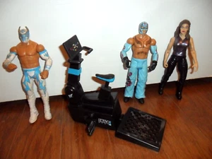 Lot of 3 WWE Wrestling Figures Mc MAHON, REY MISTERIO & SIN CARA + Smack Bike - Picture 1 of 16