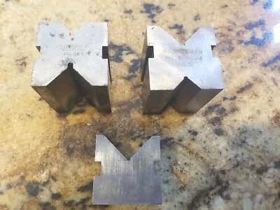 3 Vintage  V Blocks 1 Lufkin No. 905, 1 Craftsman No.9-4083 & One Unbranded - Image 1 of 4
