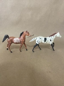 Lot of 2 Breyer Horses Little Bits Arabian Stallion & Thoroughbred Color Painted - Picture 1 of 8