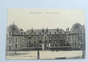 CPA 12 RODEZ caserne de gendarmerie - Imagen 1 de 2