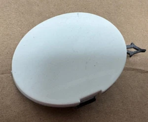 2014-2018 Fiat Doblo Front Bumper TOW CAP EYE COVER 735594061 OEM - Picture 1 of 4