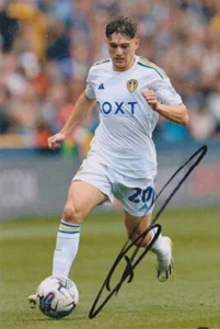 Autógrafo de fútbol americano con foto firmada a mano por el Leeds United 6x4 de Daniel James - Imagen 1 de 1
