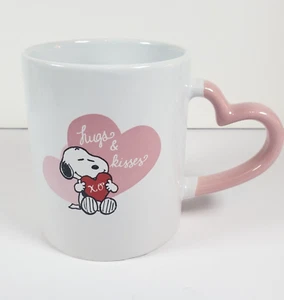 Taza Peanuts Snoopy Corazón Abrazos y Besos Taza de Café Rosa Corazón Mango 11 Fl. oz - Imagen 1 de 7