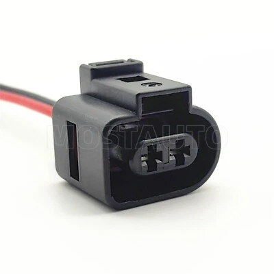 Windshield Washer Pump Connector Pigtail For 2014-2021 Chevrolet Silverado 1500 - Image 1 of 4